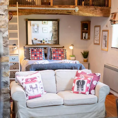 Bizzys Bolthole * Reeth